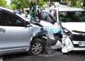 Mobil Toyota Avanza dan Toyota Calya mengalami kerusakan parah setelah terlibat kecelakaan lalu lintas di Jalan Timoho, tepatnya di depan Latar Watu Guesthouse Syariah, Umbulharjo, Kota Yogyakarta, Sabtu (7/3/2026) sekitar pukul 16.30 WIB. Peristiwa yang juga melibatkan sepeda motor Honda Vario tersebut mengakibatkan satu orang luka berat dan tujuh orang luka ringan.