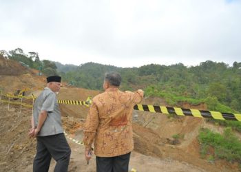 Gubernur Sumbar Tinjau Jalur Alternatif untuk Antisipasi Mudik Lebaran 2026