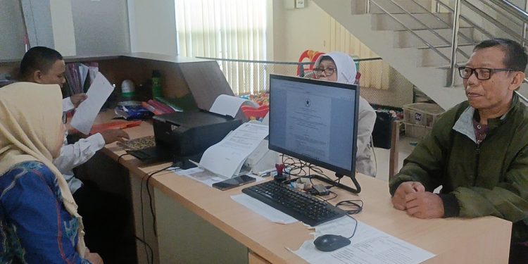 Jemaah Umrah Batang Diminta Tunda Keberangkatan Akibat Konflik Timur Tengah