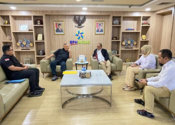 Gubernur Gorontalo Puji Upaya Rusli Habibie dalam Penambahan Kuota Solar