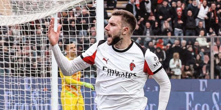 AC Milan Raih Kemenangan Dramatis atas Cremonese dengan Dua Gol di Menit Akhir