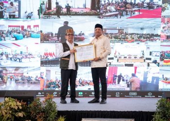 Menko PMK Distribusikan Bantuan Stimulan Tahap Kedua di Bireuen