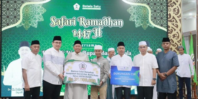 Pemkab Barito Kuala Salurkan Bantuan Rp25 Juta untuk Masjid di Cerbon dan Bakumpai