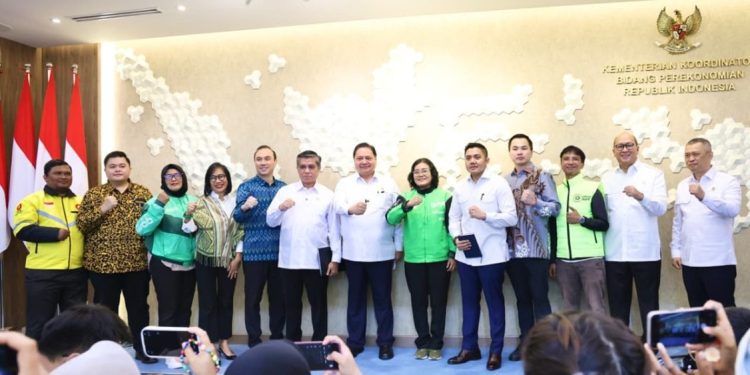 Menaker Dorong Transparansi BHR 2026 untuk Pengemudi Online