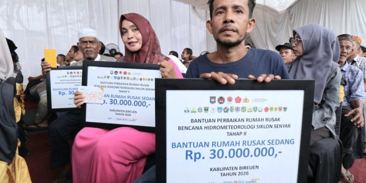 Pemerintah Distribusikan Dana Perbaikan Rumah untuk Korban Bencana di Bireuen