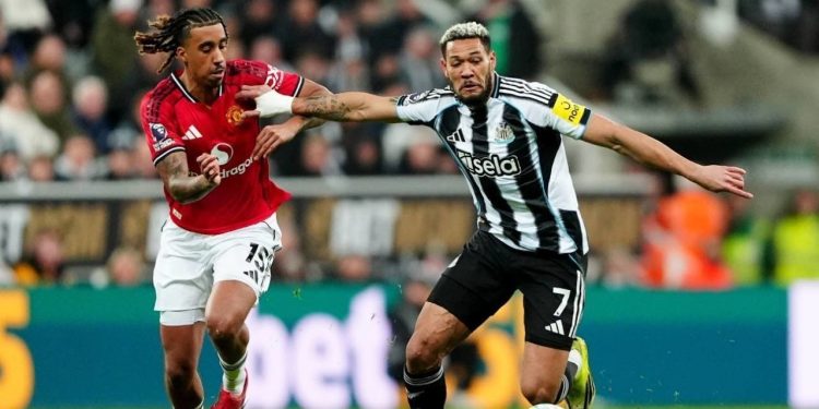 Newcastle United Kalahkan Manchester United 2-1 di St James’ Park