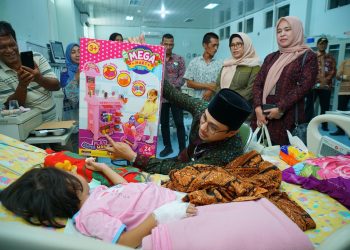 Wakil Wali Kota Jambi Kunjungi Balita Penderita Leukemia, Pemkot Berikan Dukungan Pengobatan