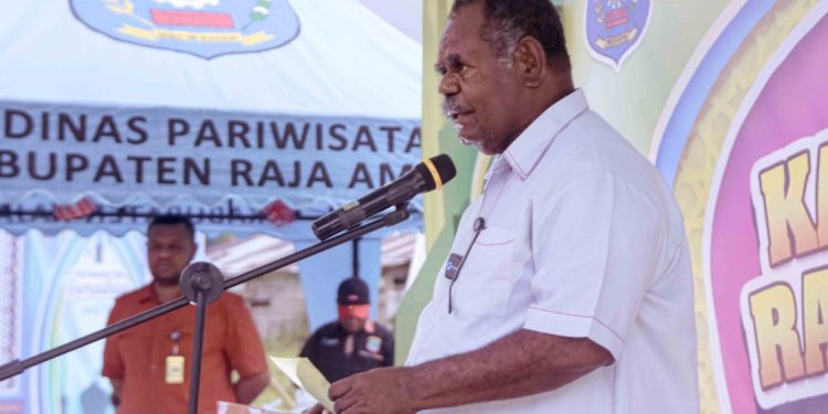 Gubernur Papua Barat Daya Lakukan Safari Ramadan di Raja Ampat