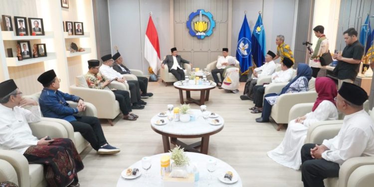 Menag Soroti Kualitas Audio Masjid, ITS Siap Berkontribusi