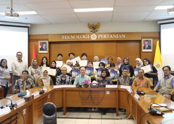 Mahasiswa Jepang dan UGM Berkolaborasi dalam Pengabdian di Imogiri