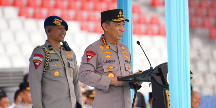 Kapolri Pimpin Apel di Palembang, Tekankan Pentingnya Persatuan dan Stabilitas