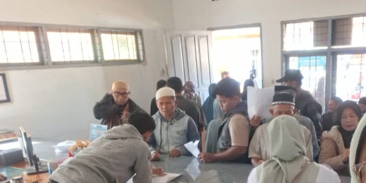 Pemkab Tanah Datar Distribusikan Bantuan Sosial untuk Korban Bencana