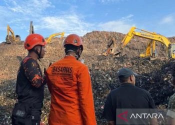 Polda Metro Jaya Lanjutkan Pencarian Korban Longsor di TPST Bantargebang