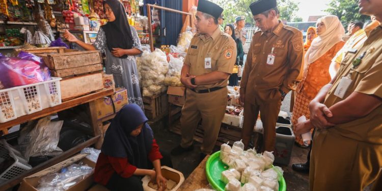 Wakil Gubernur Jawa Tengah Tanggapi Kelangkaan Minyakita di Demak