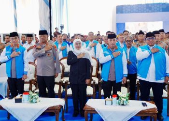 Kapolri Ajak Buruh di Jatim Dukung Perdamaian dan Persatuan Nasional