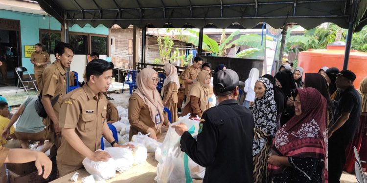 Diskuperindag HSU Gelar Pasar Murah untuk Stabilkan Harga