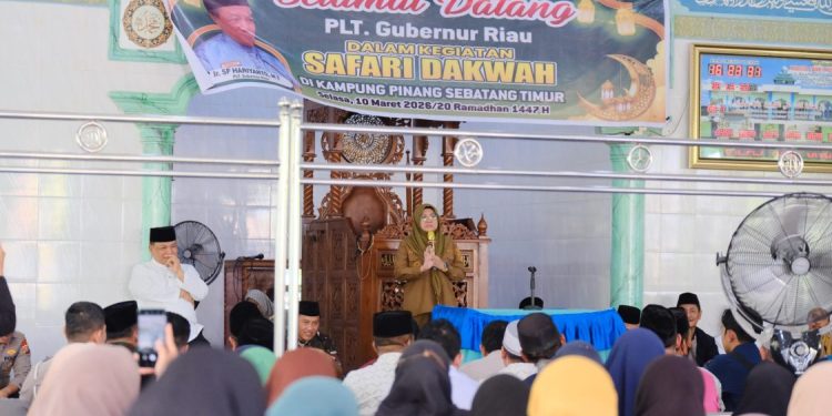 Bupati Siak Puji Program Pemprov Riau dalam Safari Ramadan di Tualang