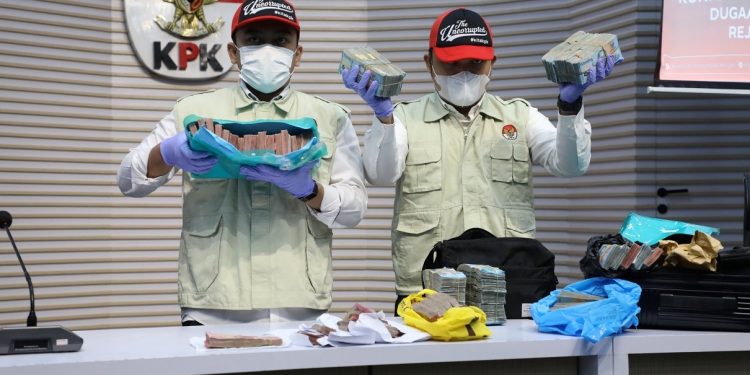 KPK Tangkap Bupati Rejang Lebong dalam Kasus Dugaan Suap Proyek