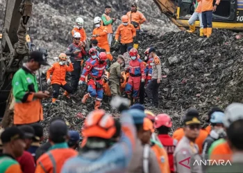 Tragedi Bantargebang: Tanda Bahaya untuk Sistem Pengelolaan Sampah