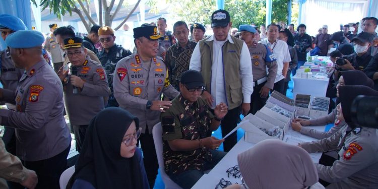 Polri dan Bulog Adakan Bakti Kesehatan dan Pangan Murah Menjelang Idulfitri