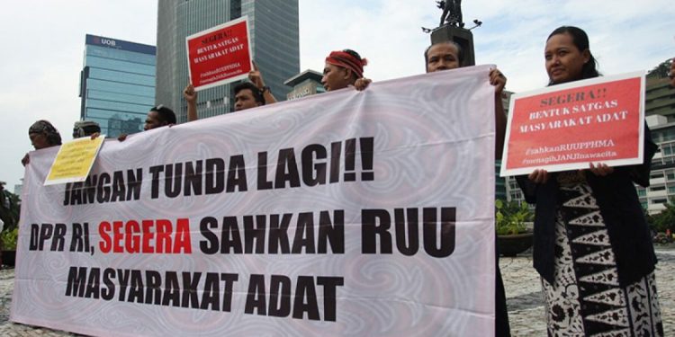 Hari Masyarakat Adat Nasional: Dorongan untuk Pengesahan RUU Masyarakat Adat