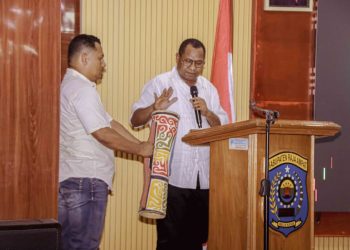 Bupati Raja Ampat Resmikan Yayasan Bantuan Hukum Baru