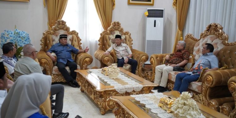 Pertemuan Gubernur Gorontalo dan Anggota DPR Bahas Pembangunan Daerah