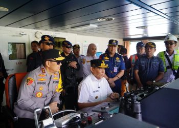 Gubernur Gorontalo Tinjau Kesiapan Pelabuhan Menjelang Idulfitri