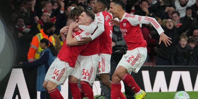 Arsenal Raih Kemenangan 2-0 atas Everton, Perkuat Posisi di Puncak Klasemen