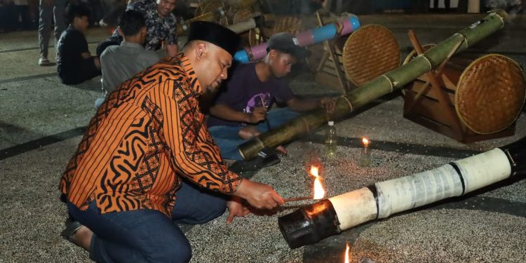 Meriam Buluh Meriahkan Ramadan di Siak
