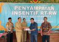 Insentif untuk 386 Ketua RT dan RW di Caturtunggal Disalurkan