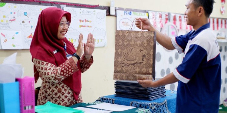 KPK Tegaskan ASN Harus Tolak Gratifikasi dan Permintaan THR