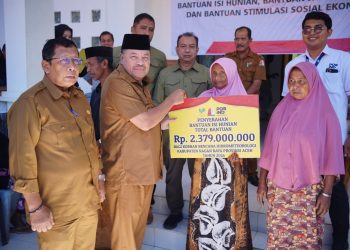 Bantuan Sosial dari Kemensos Disalurkan kepada Warga Terdampak Bencana di Nagan Raya