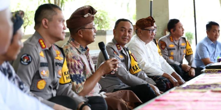 Kapolda Sumsel Jalin Silaturahmi dengan Perkumpulan Adat Bali di Palembang
