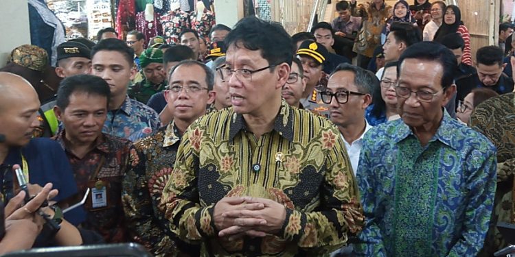 Menkeu Purbaya Kunjungi Pasar Beringharjo, Bantah Pasar Tradisional Mati Suri