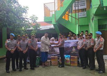 Siswa SIP Polda Papua Laksanakan Bakti Sosial di Pesantren Nurul Anwar Sentani