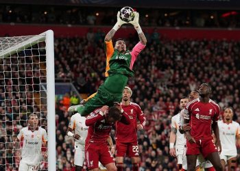 Liverpool Tundukkan Galatasaray 4-0 di Anfield