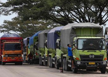 Kemenhub Siapkan Sanksi Tegas untuk Pelanggar Pembatasan Angkutan Barang