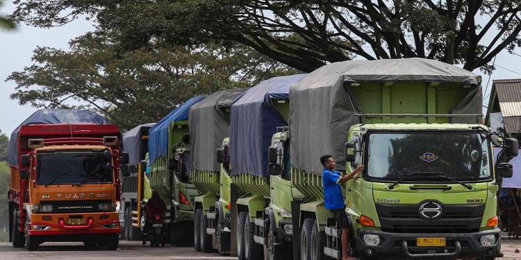 Kemenhub Siapkan Sanksi Tegas untuk Pelanggar Pembatasan Angkutan Barang