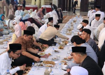 Gubernur Kalimantan Barat Gelar Tradisi Saprahan di Hari Raya Idulfitri