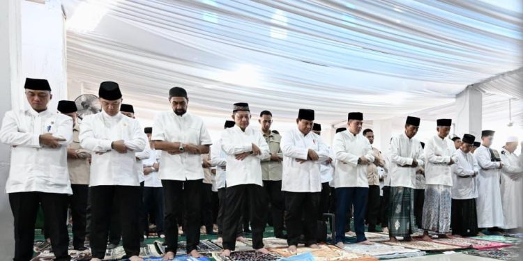 Presiden Prabowo Subianto Rayakan Idulfitri di Aceh Tamiang, Dorong Solidaritas Pascabencana