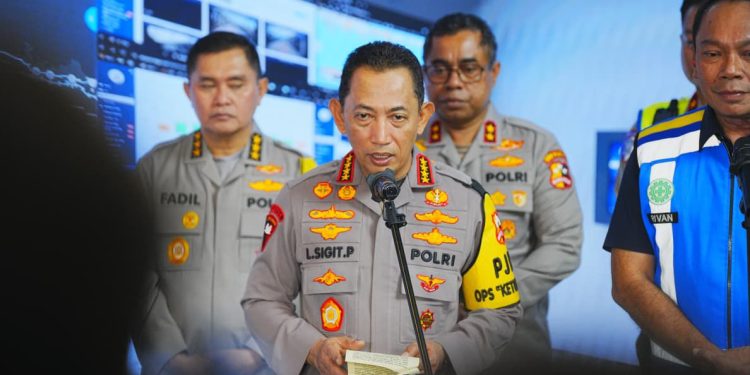 Kapolri Tinjau Langsung Command Center Jasa Marga untuk Pastikan Kelancaran Arus Balik