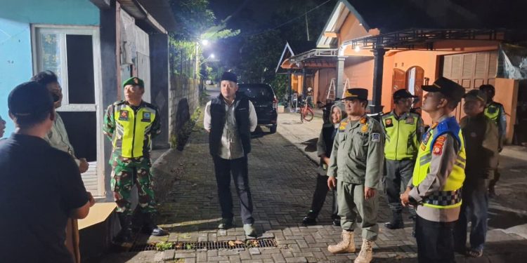 Kolaborasi Tiga Pilar di Sleman: Patroli Kamling Perkuat Keamanan Lingkungan