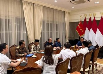 Presiden Prabowo Instruksikan Pembangunan Rumah untuk Warga di Pinggir Rel Senen