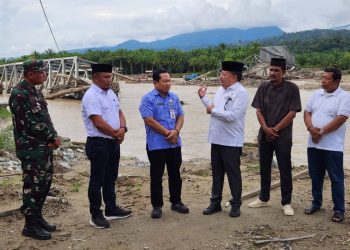Bupati Nagan Raya Minta Pembangunan Kembali Jembatan Alue Wakie Dipercepat
