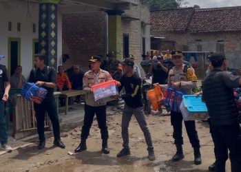 Polri Lakukan Penanganan Bencana di Manduriang, Evakuasi dan Bantuan Disalurkan