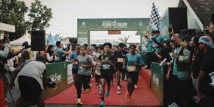 500 Peserta Ramaikan Fun Run RSIY PDHI 2026, Danang Maharsa Lakukan Flag Off