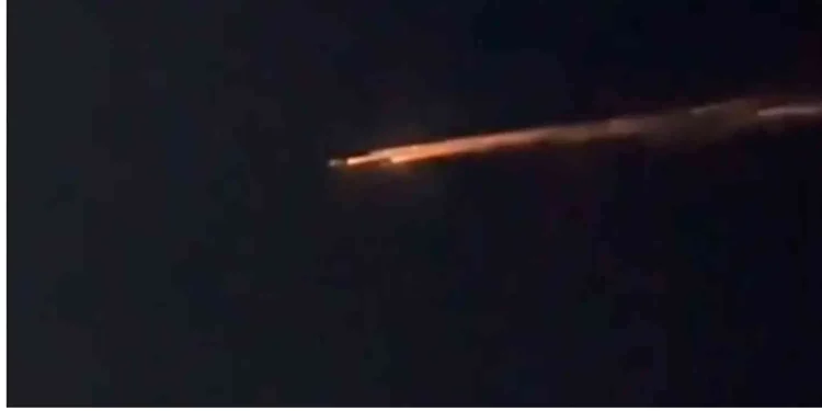 Fenomena langit Lampung Timur diduga sampah antariksa Roket China