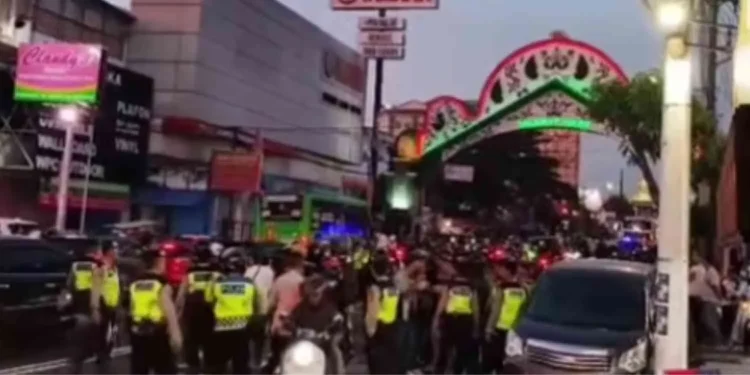 Polisi Luruskan Isu Tawuran di Perbatasan Yogyakarta, Sekelompok Anak Muda Dibubarkan Secara Humanis