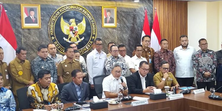 Menko Pangan Zulkifli Hasan Dorong Penguatan Aturan Pengelolaan Sampah